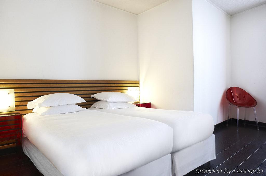 Greet Centre Saint Charles Hotel